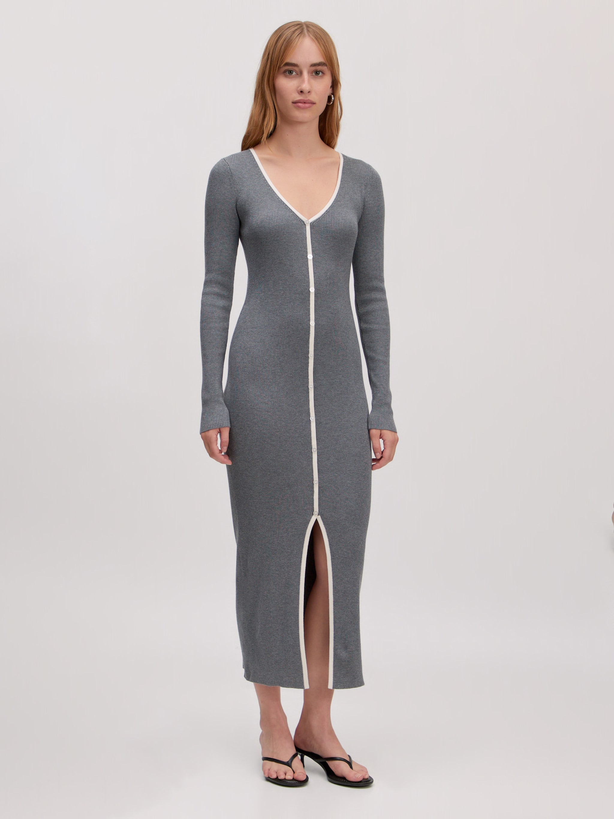 EDITED Produits Robe 'Yante' gris