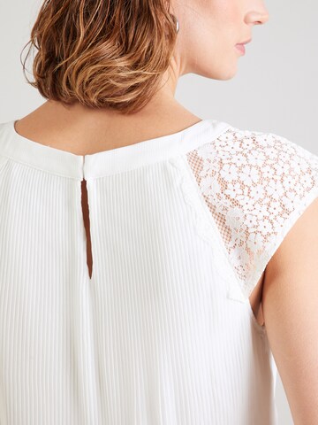 Rochie de la DKNY pe bej
