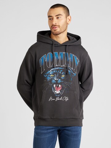 Tommy Jeans - Sudadera 'PANTHER' en gris: frente