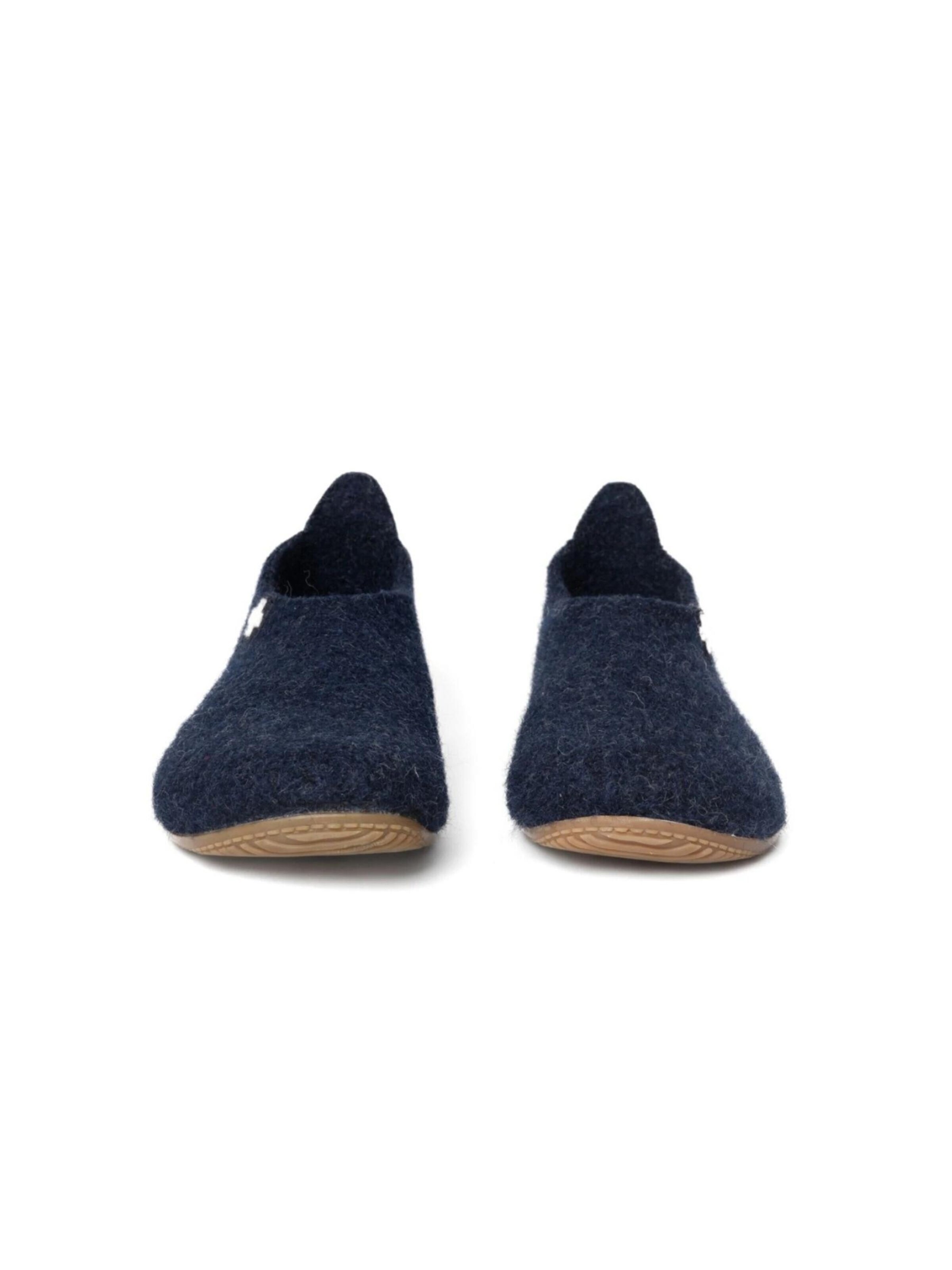 Living Kitzbühel Slippers in Blue
