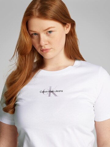 Tricou de la Calvin Klein Jeans Curve pe alb