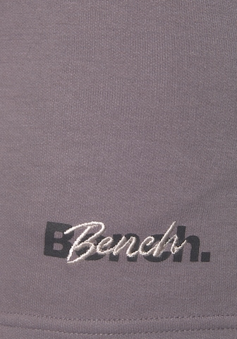 BENCH Štandardný strih Športové nohavice - fialová