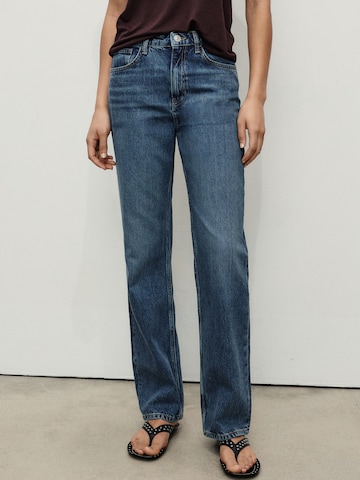 MANGO Regular Jeans 'MATILDA' i blå: framsida