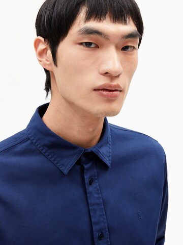 ARMEDANGELS Comfort Fit Longsleeve GIAALO OVERSHIRT in Blau
