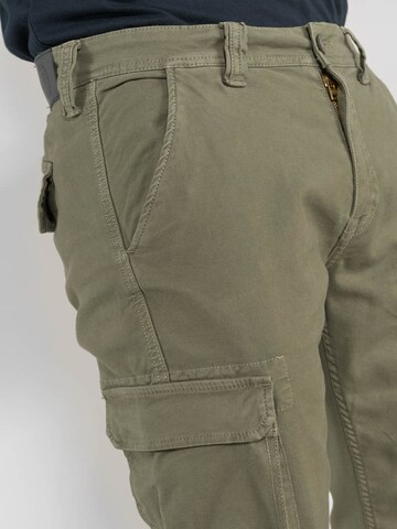 Regular Pantalon cargo 'Sivan' Le Temps Des Cerises en vert