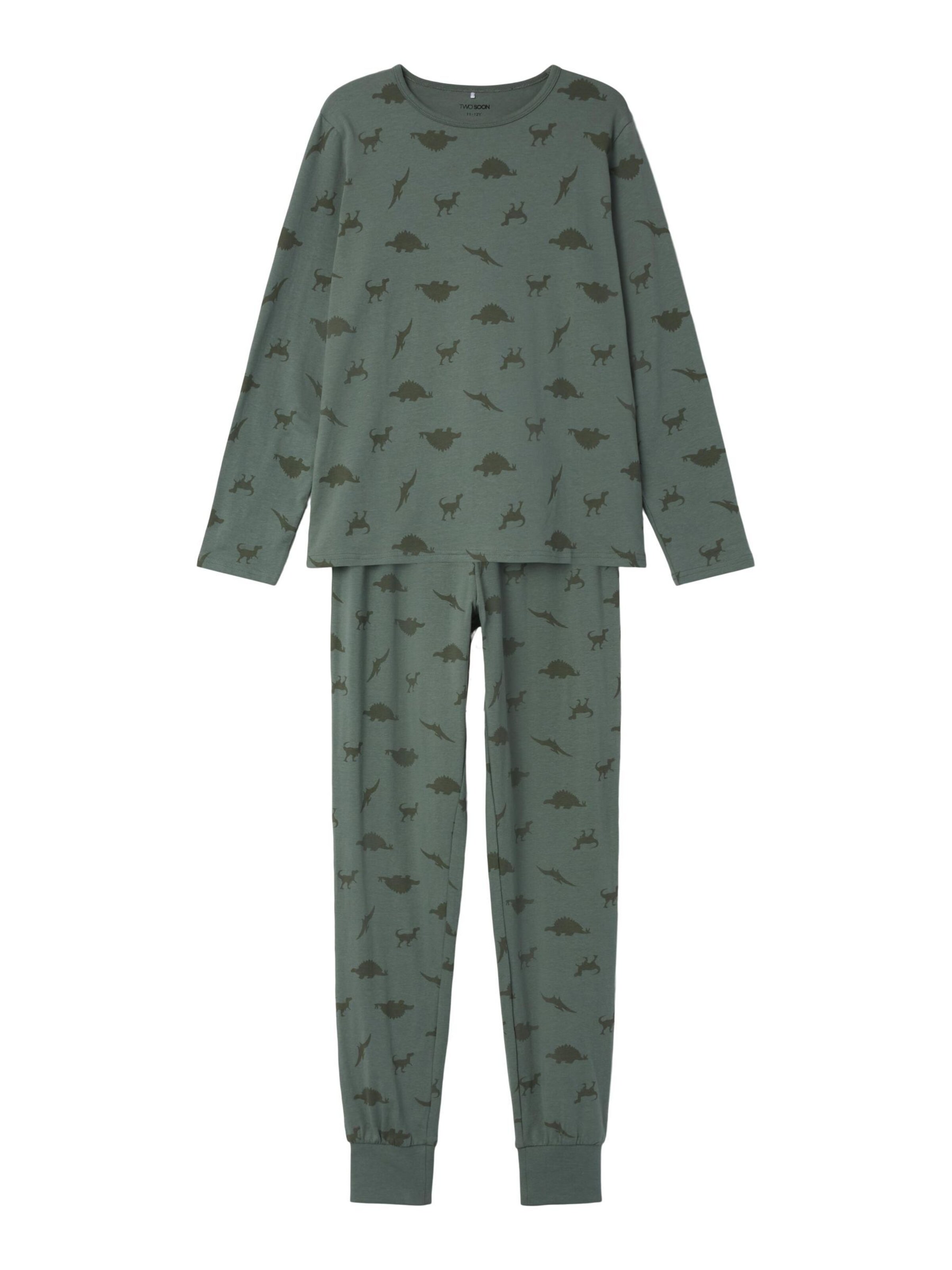 TWO SOON Pajamas in Green: front