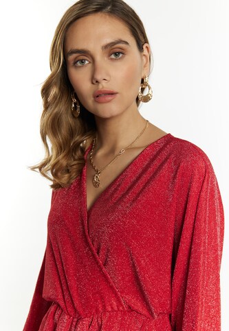 Robe faina en rouge