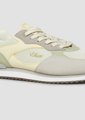 Baskets basses s.Oliver en gris