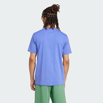 ADIDAS ORIGINALS - Camiseta 'Trefoil Essentials' en azul
