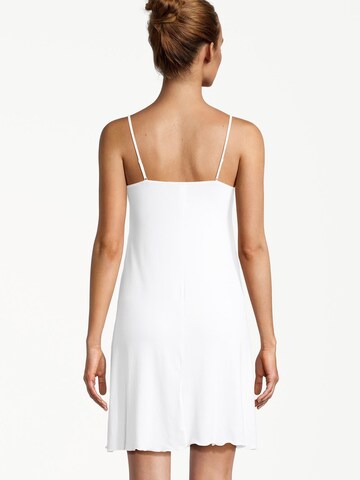 Nina von C. Negligee 'Romance' in White
