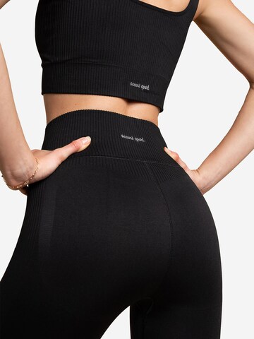 OCEANSAPART Skinny Sports trousers 'Sydney' in Black