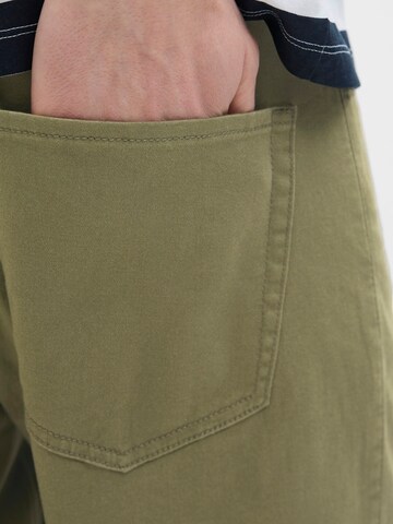 regular Pantaloni 'JREBFIVERS' di JJ Rebel in verde
