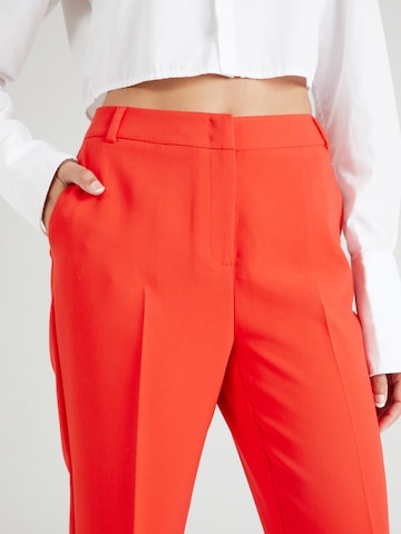 COMMA Slim fit Pleated Pants in Red