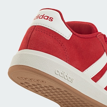 ADIDAS SPORTSWEAR Σνίκερ 'Grand Court 00s' σε κόκκινο