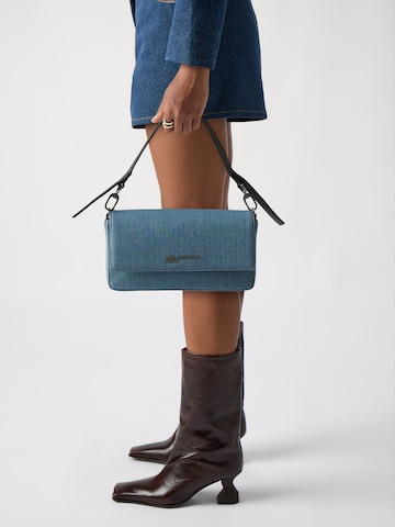 KARL LAGERFELD JEANS Наплечная сумка в Синий: спереди