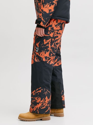 regular Pantaloni per outdoor 'JJAW25' di JACK & JONES in nero