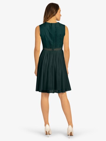 Robe de cocktail APART en vert