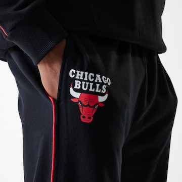 NEW ERA Tapered Hose 'Chicago Bulls' in Schwarz