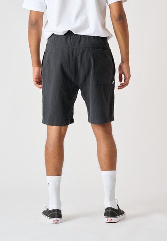 Cleptomanicx Regular Shorts 'Steezy Linen' in Grau