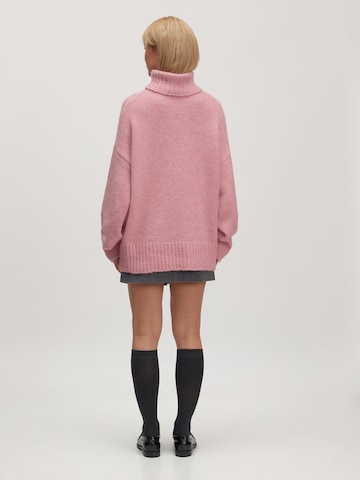 EDITED Sweater 'Lahela' in Pink