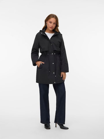 Parka mi-saison 'GAIL ' VERO MODA en noir