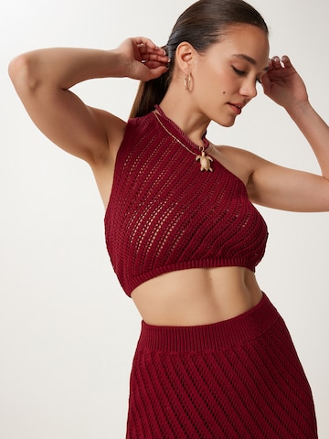 Costume Happiness İstanbul en rouge