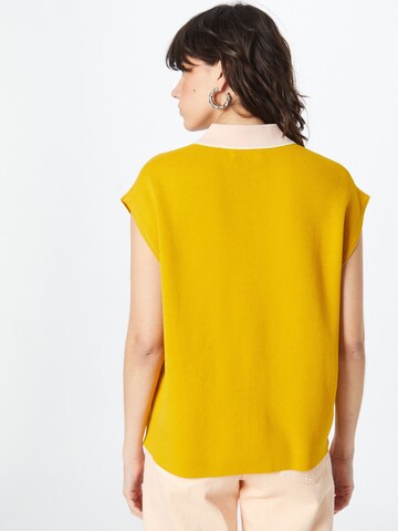 geltona Essentiel Antwerp Marškinėliai 'Barakka'