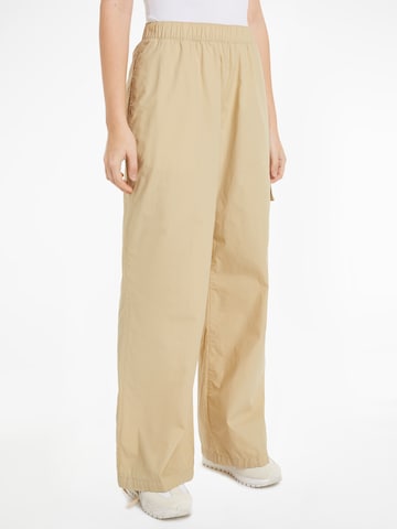Calvin Klein Jeans Regular Traditional Pants in Beige: front