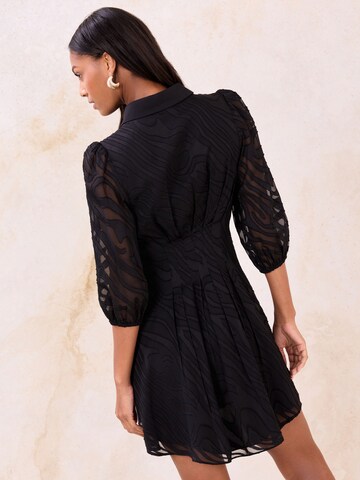 Lipsy Kleid in Schwarz