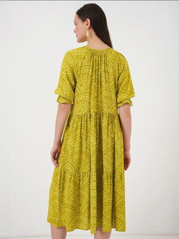 Bigdart - Vestidos camiseiros em amarelo