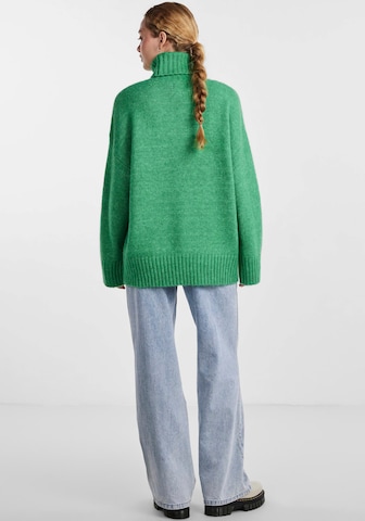 PIECES Sweater 'NANCY' in Green