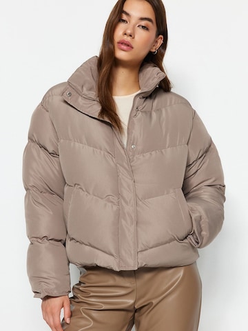 Trendyol Jacke in Braun: Vorderseite