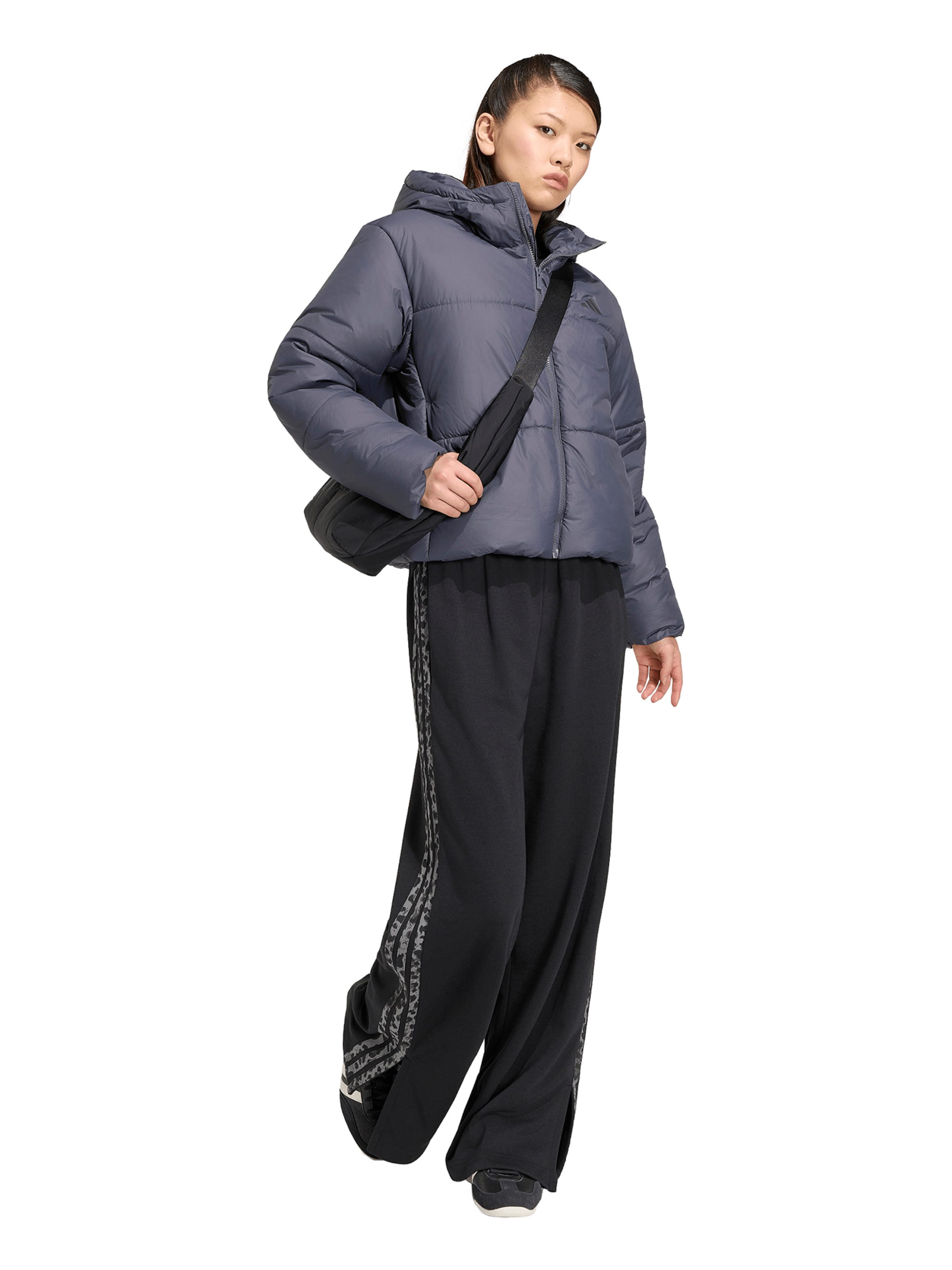 ADIDAS SPORTSWEAR Sportjacke 'ESS' in Lila