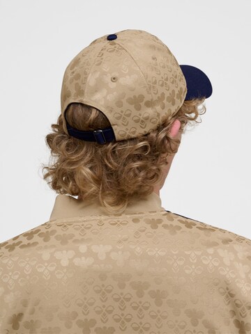Hummel Hætte i beige