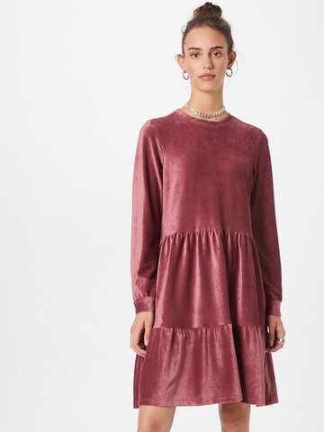 Stitch & Soul Kleid in Pink: Vorderseite
