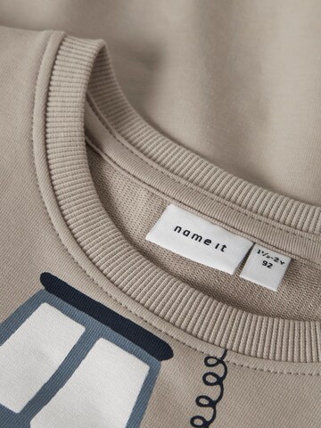 Sweat NAME IT en gris
