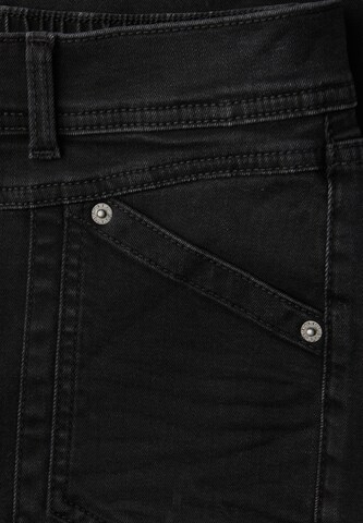 STREET ONE Tapered Jeans in Black