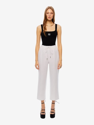 NOCTURNE Wide leg Trousers in White