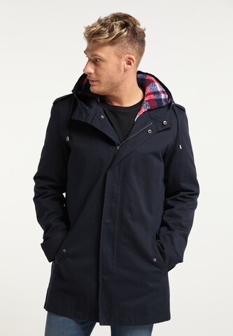 MO Between-Seasons Coat in Blue: front