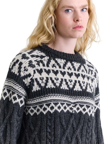 MANUKA Sweater in Grey