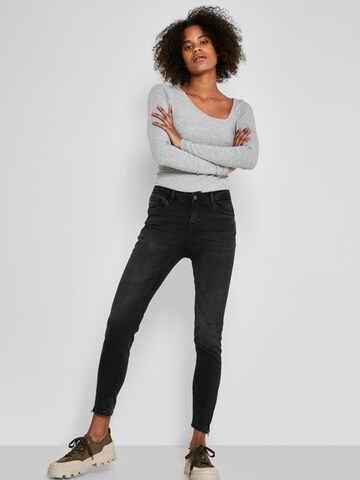 Noisy may Skinny Jeans 'Kimmy' in Black