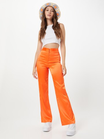 Flared Pantaloni di NA-KD in arancione