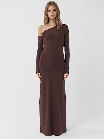 Abito di Hiccup in marrone: frontale