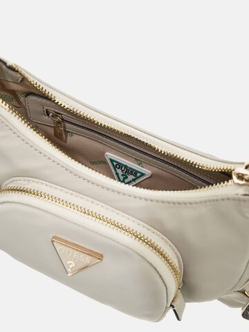 GUESS Schultertasche 'Gemma' in Beige