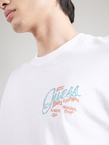GUESS Originals - Camiseta 'FRUITS' en blanco