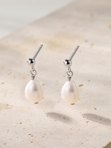 Hey Happiness Oorbellen 'Ball and Pearl' in Zilver