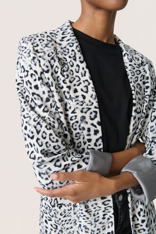 SOAKED IN LUXURY Blazer 'Shirley' in Grau