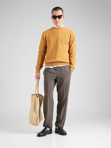 Lindbergh Regular Trousers with creases in Green