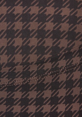 LASCANA Skinny Sporthose in Braun