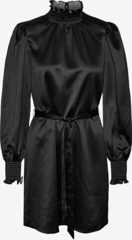 Robe Vero Moda Curve en noir : devant